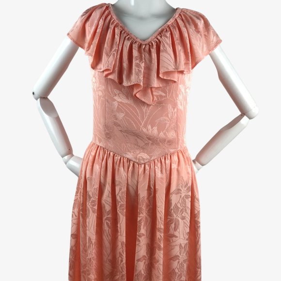Vintage 1980s Shell Pink Tea Dress Floral Damask Ruffle Neckline Open Tie Back M - Picture 2 of 16